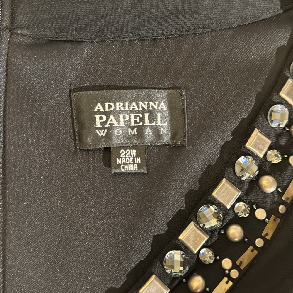 Adriana Papell Cocktail dress with beaded neckline - Picture 7 of 8